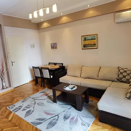 Kalina Apartman Apartment